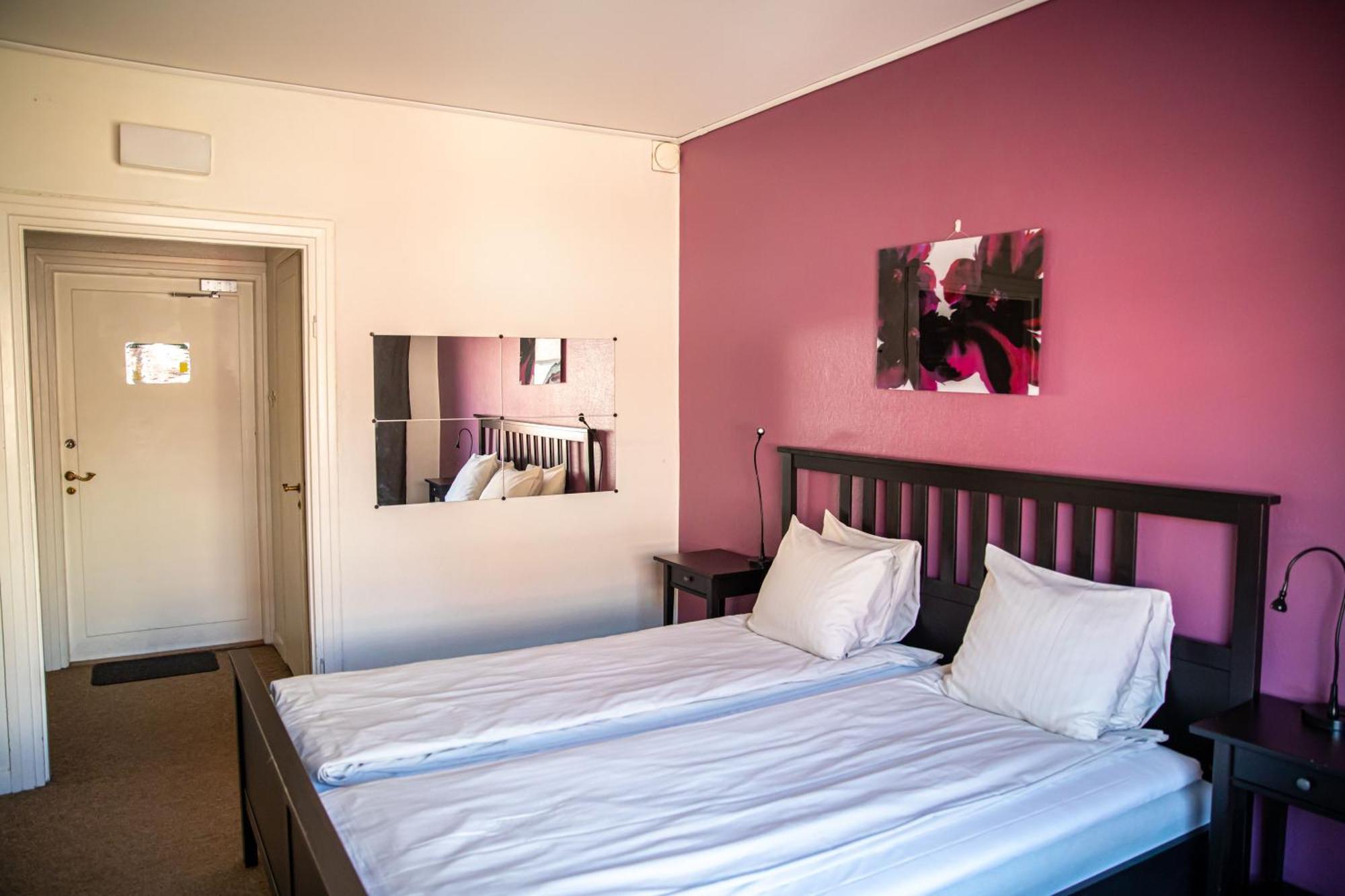 Saga Hotell Borlange Bagian luar foto